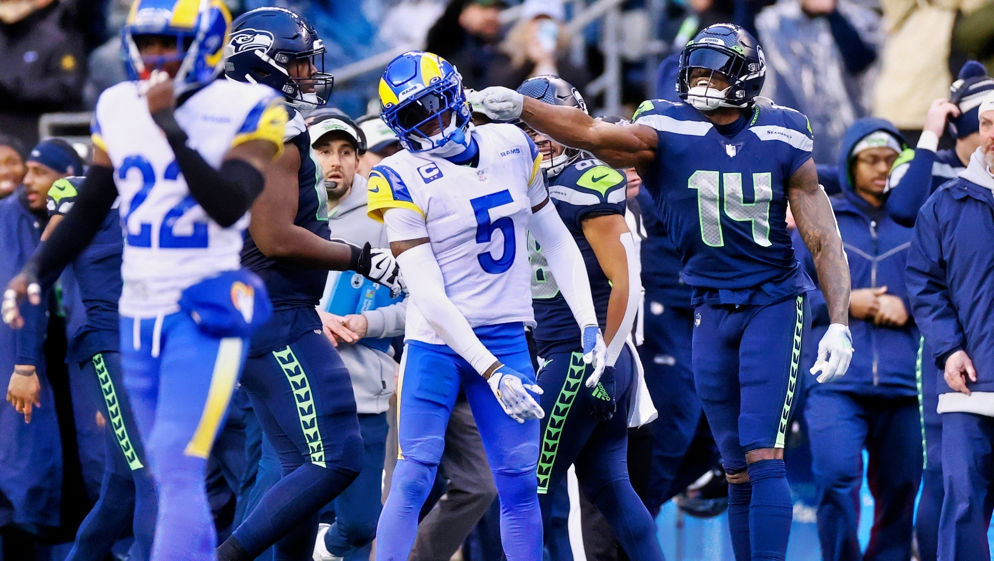 Rams News: Rams-Seahawks called worst officiated game of the year - Turf  Show Times