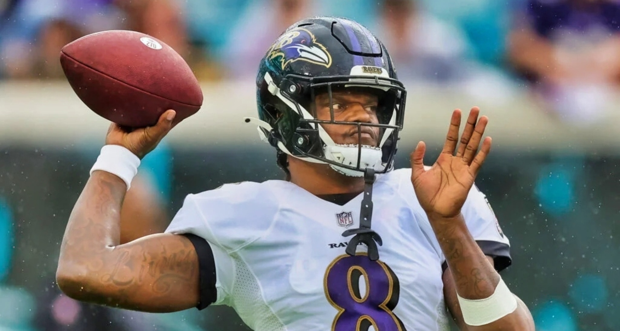 Lamar Jackson Injury: “Strong chance” Ravens QB plays in NFL Wild