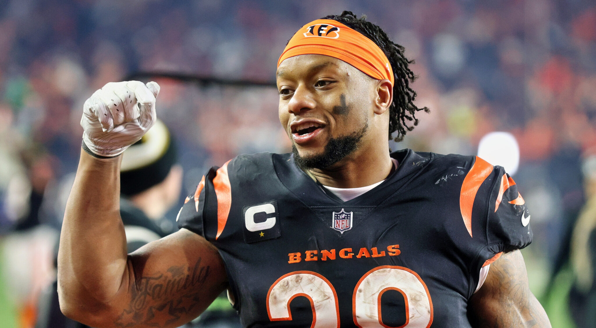 BREAKING: Charges Against Cincinnati Bengals Star RB Joe Mixon Have ...