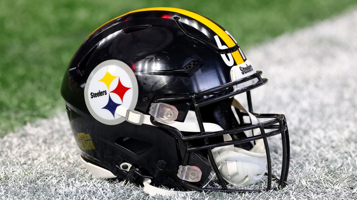 Steelers helmet