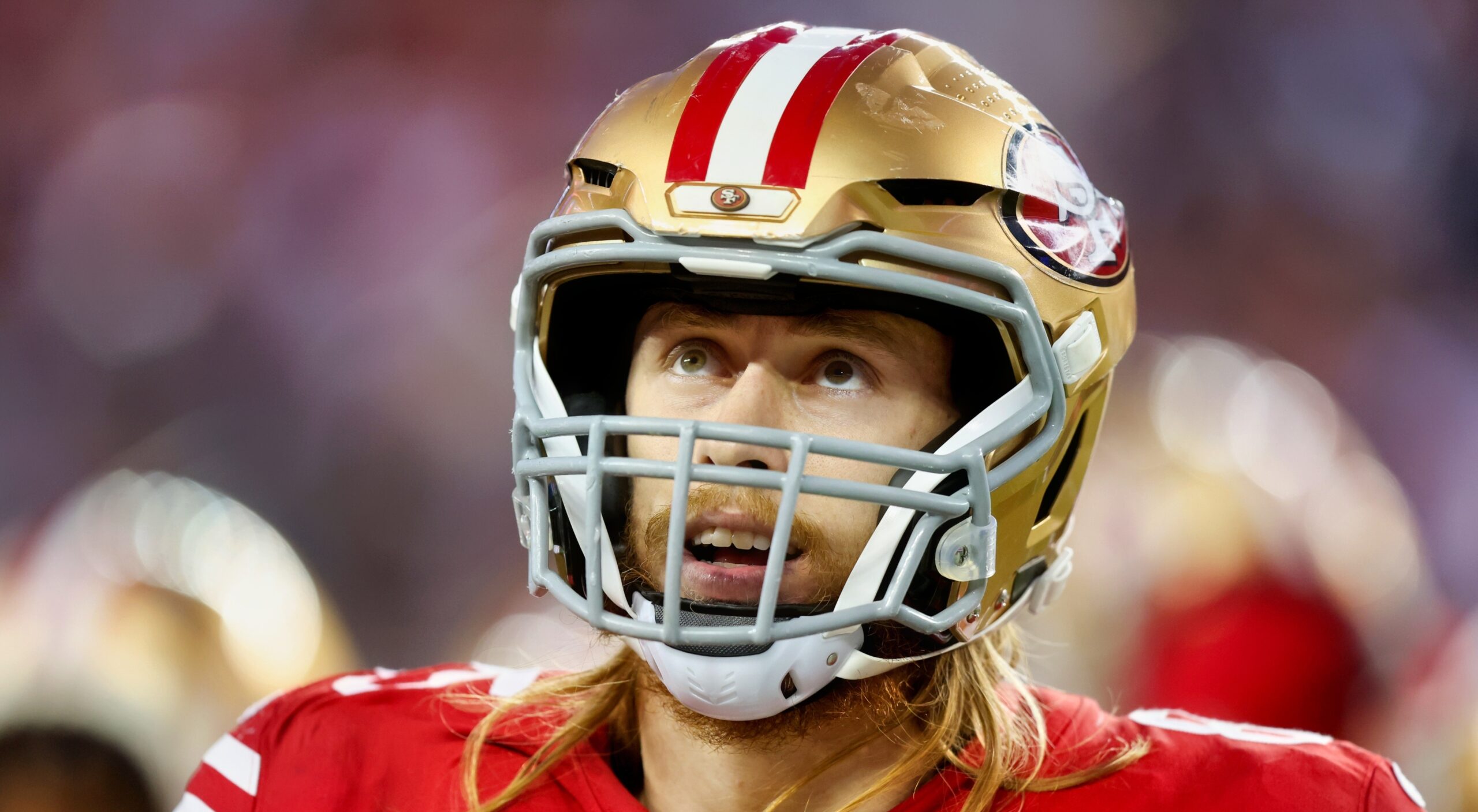 George Kittle to WWE? 49ers tight end shows off his best wrestling moves in  Mexico