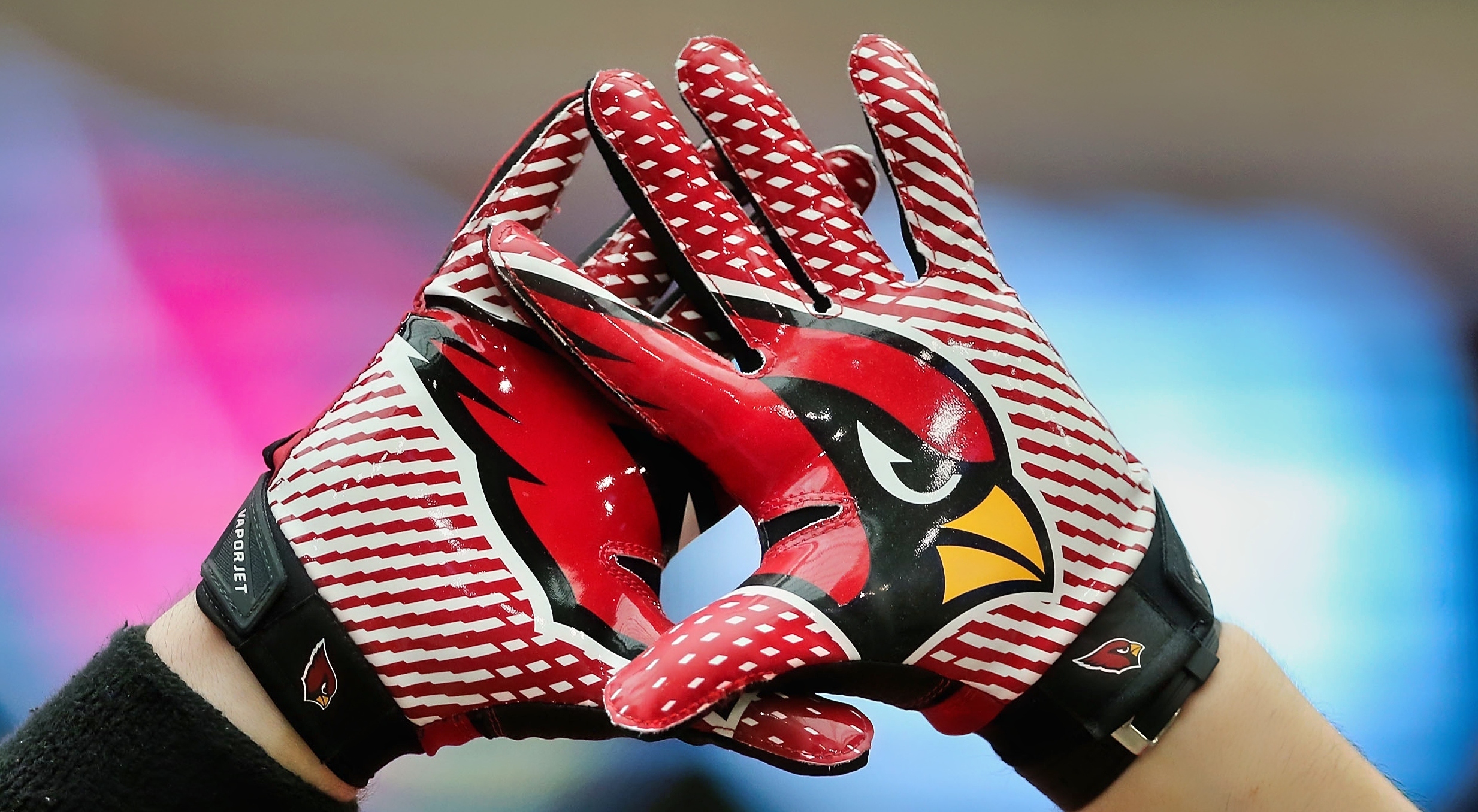 Arizona Cardinals' new uniforms earn disappointing reviews in NFL debut:  'Vomit inducing'