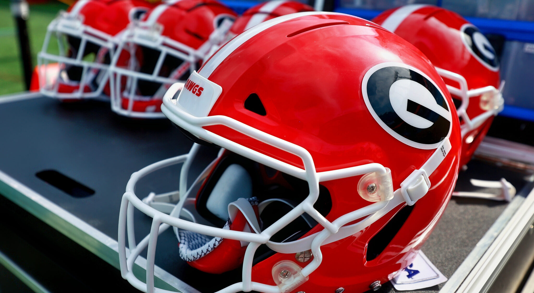 Social Media Reacts To White Georgia Bulldogs Helmet