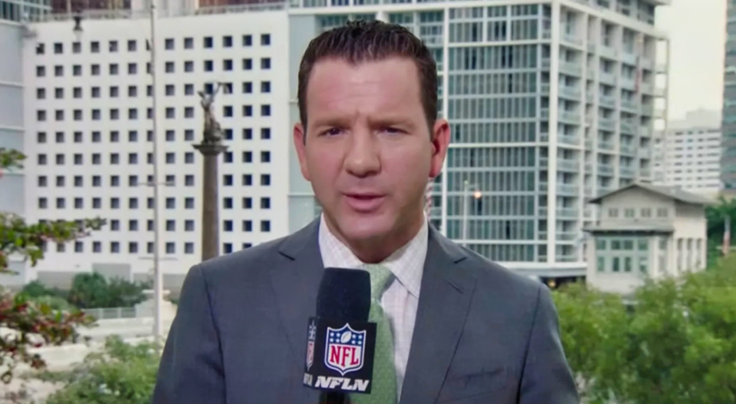 NFL Network's Ian Rapoport, Tom Pelissero cover various news items