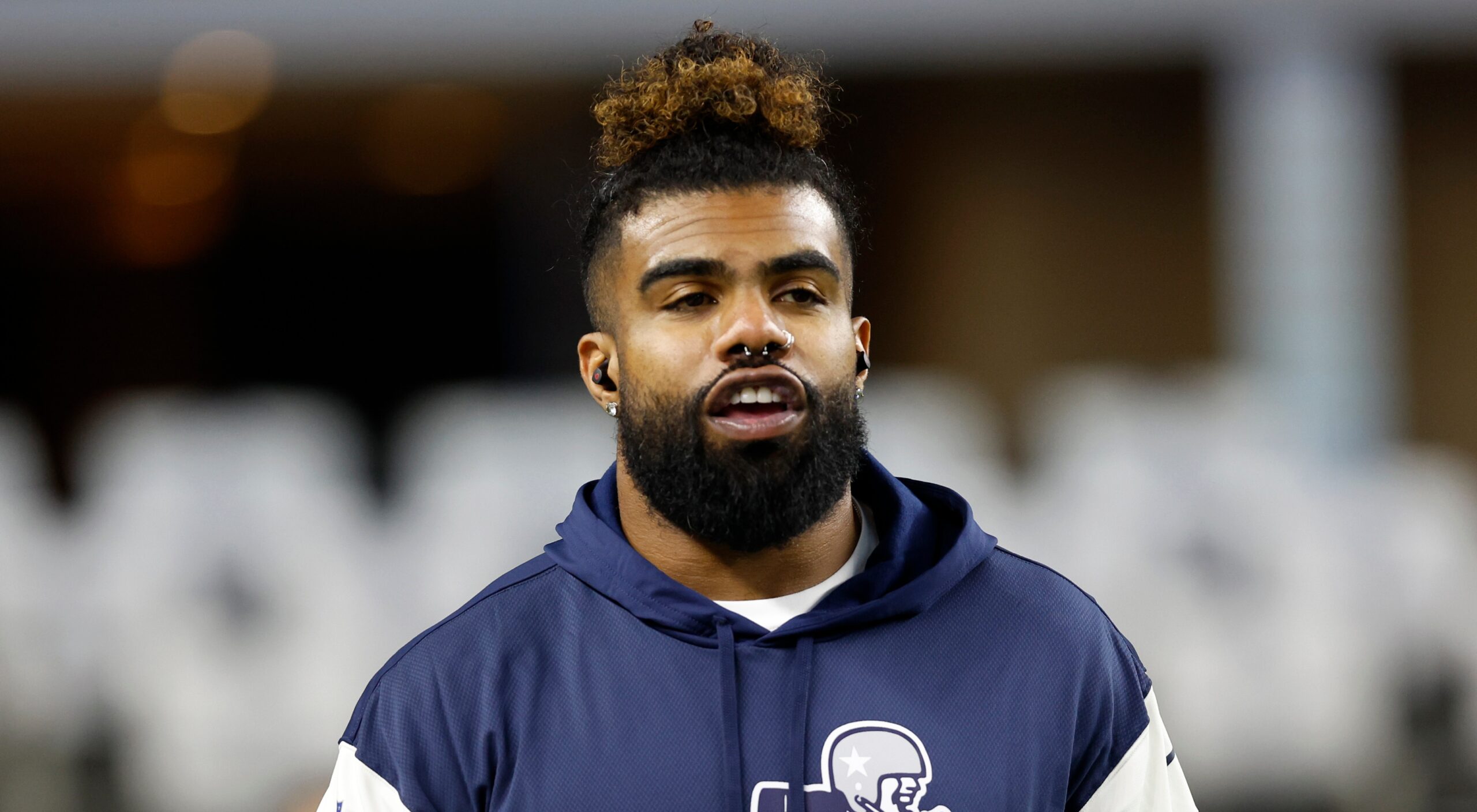 RUMOR: Former Cowboys RB Ezekiel Elliott Now Projected To Sign Cheap Deal  With AFC Contender