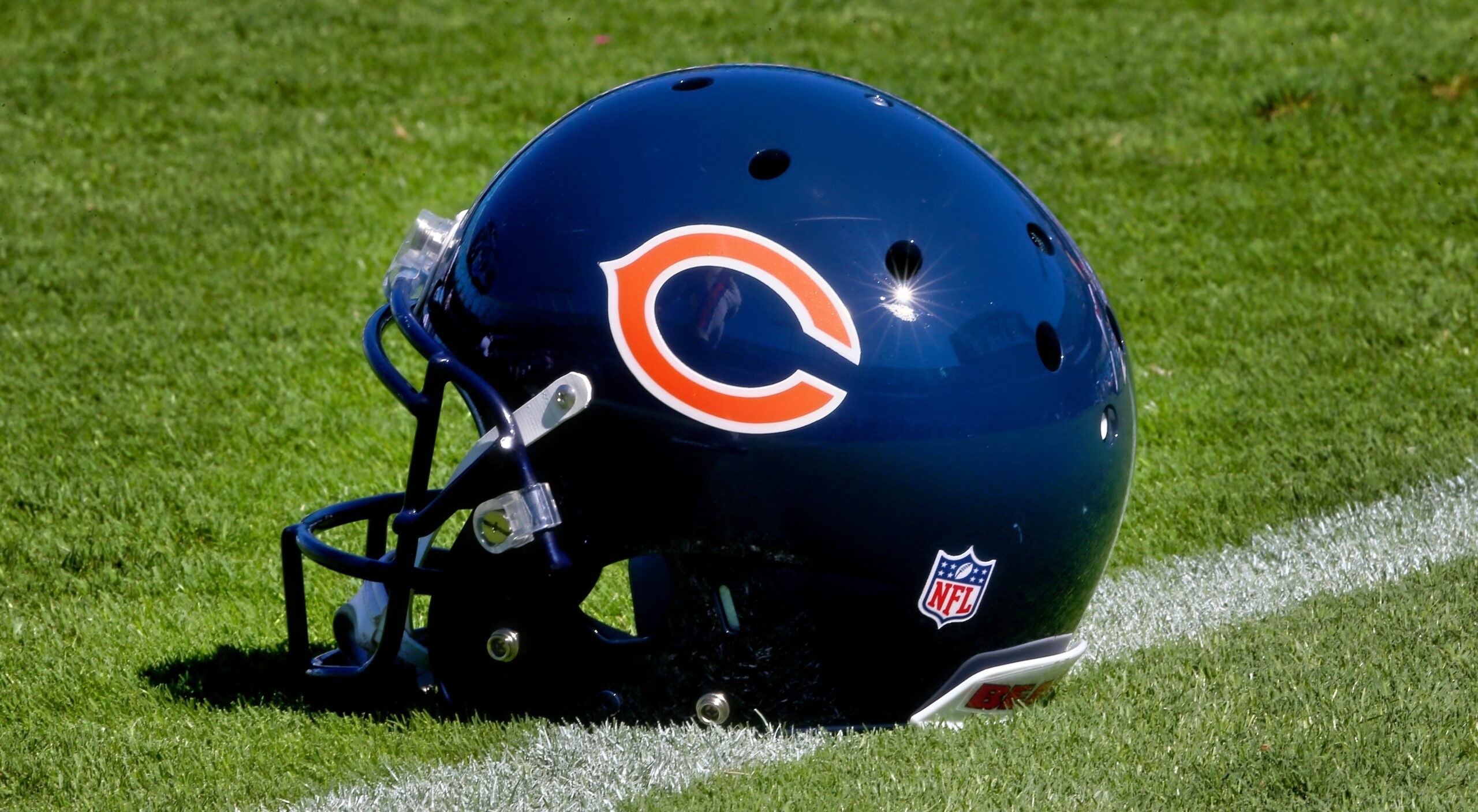 Chicago Bears send strong message to unhappy receiver by making