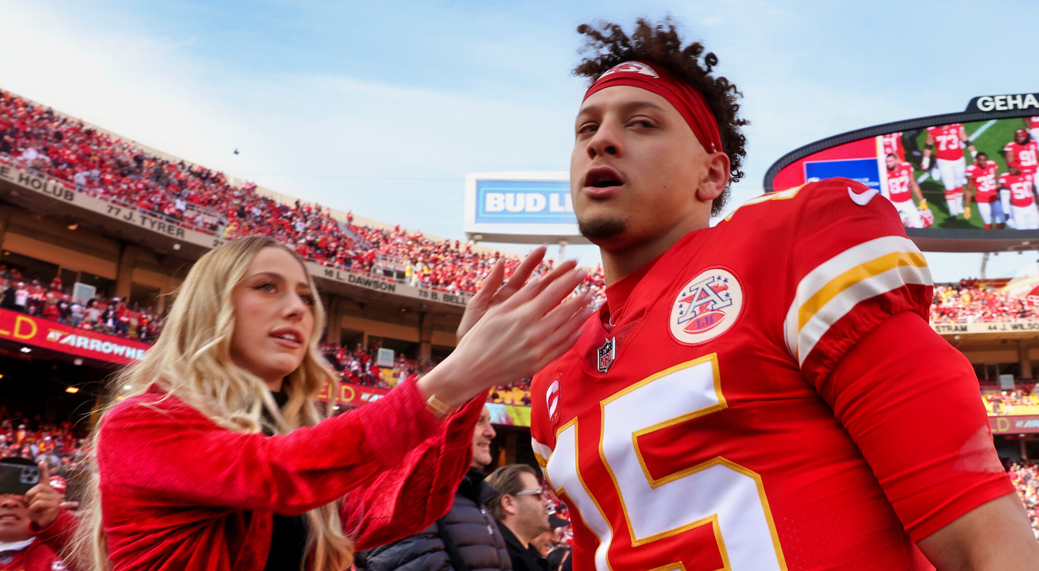 Social Media Rips Brittany Mahomes For Shameful Mistake