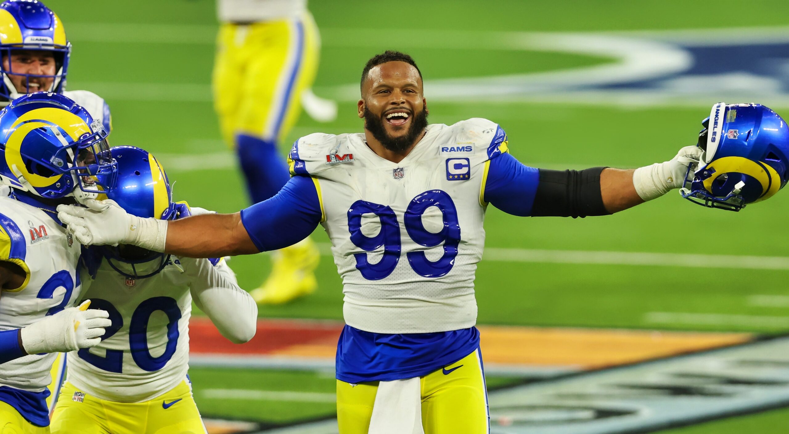 Aaron Donald does bizarre drill in viral Rams practice video