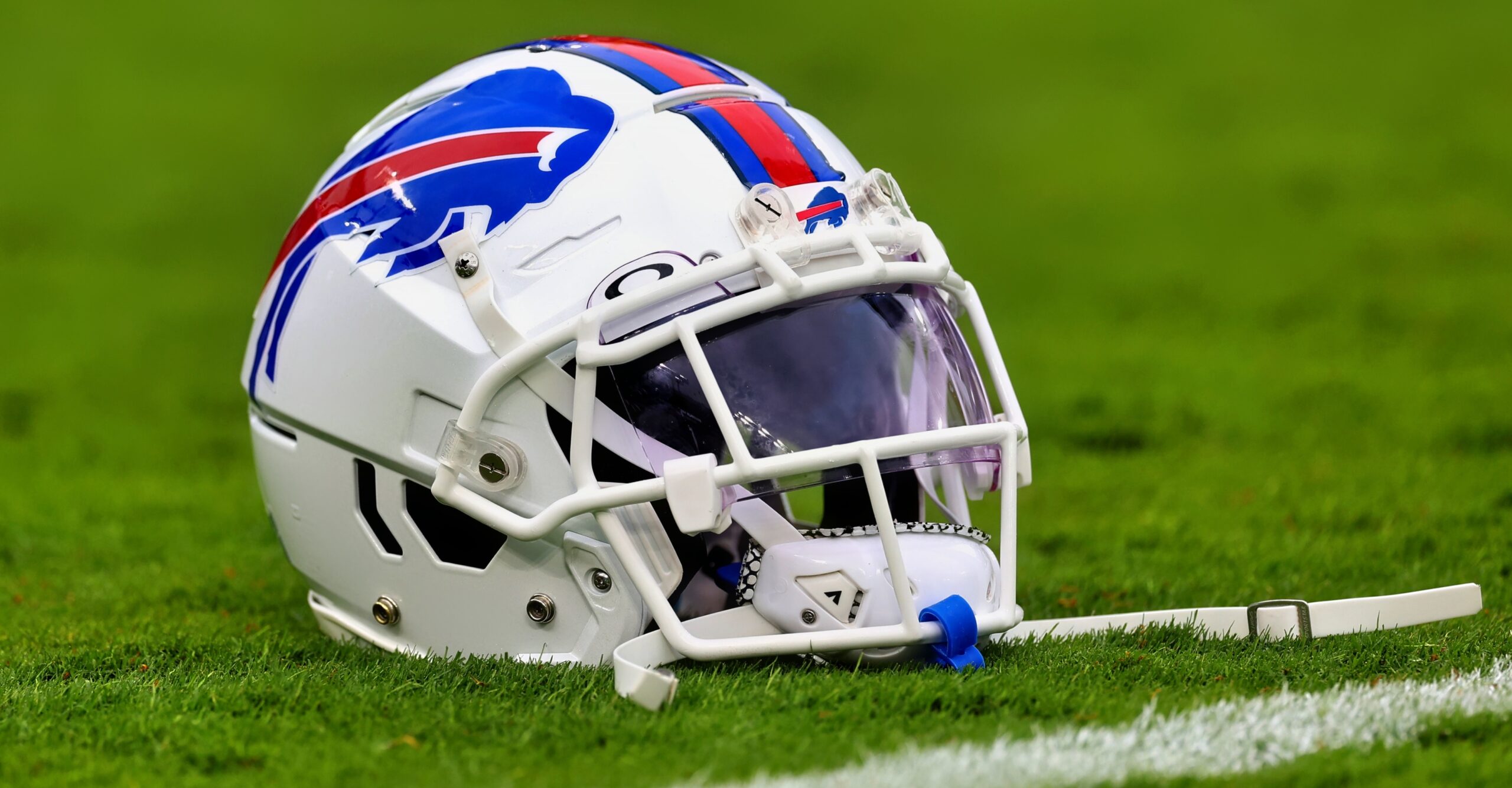 Bills Are Reportedly Meeting With Veteran Free Agent - The Spun: What's  Trending In The Sports World Today