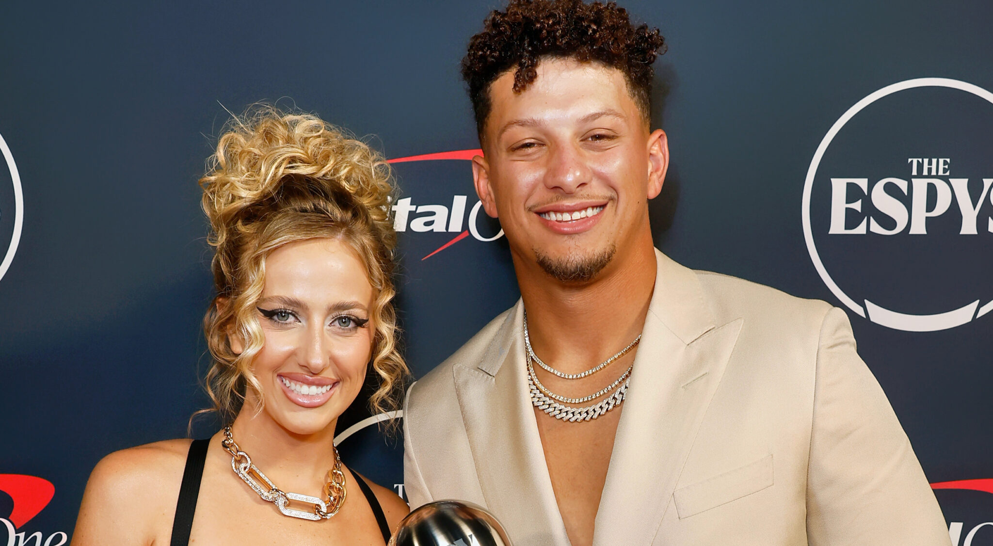 Brittany Mahomes Sparking Major Conversation With Her Outfit