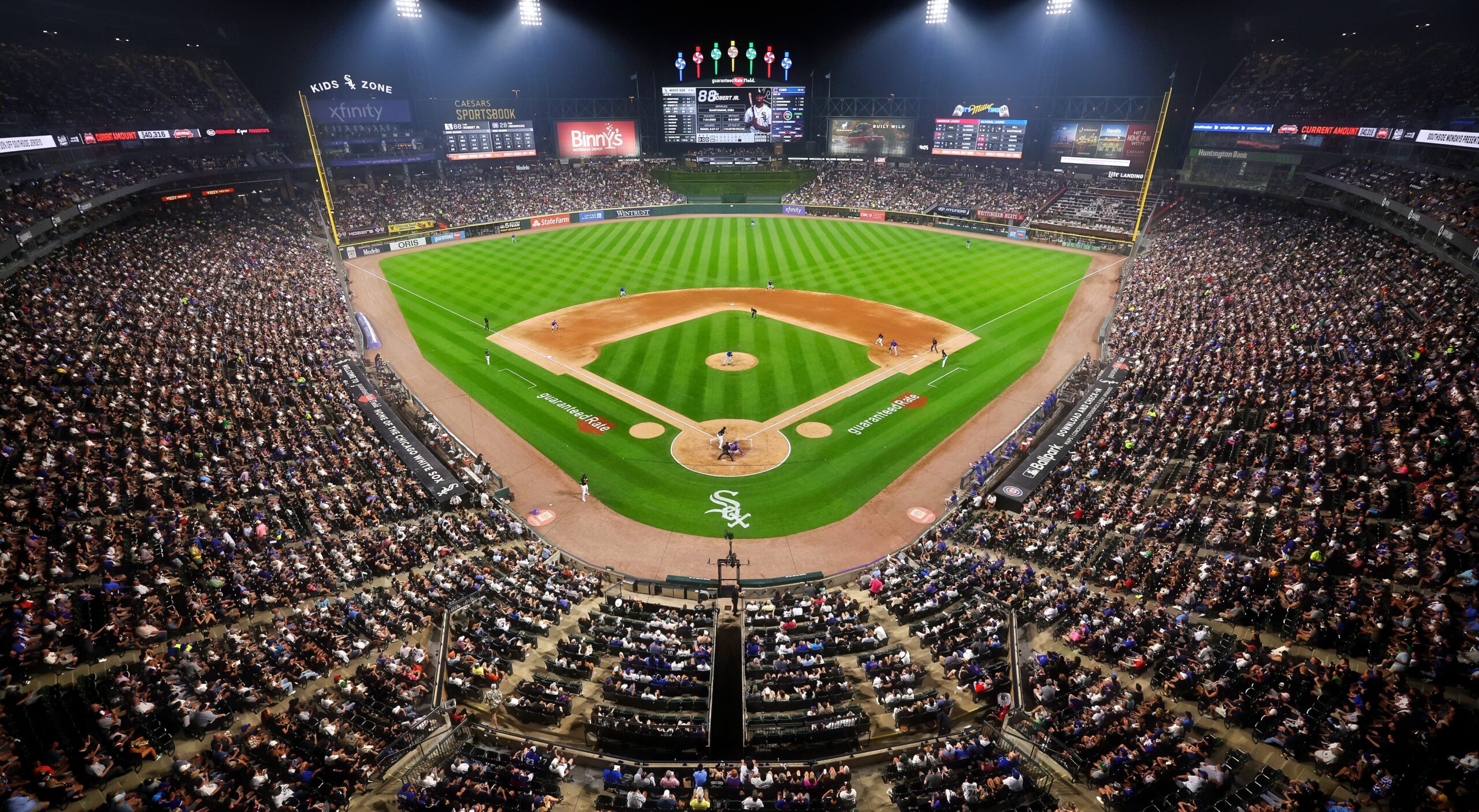 Download Chicago White Sox Night City Wallpaper