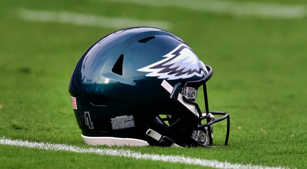 Philadelphia Eagles helmet