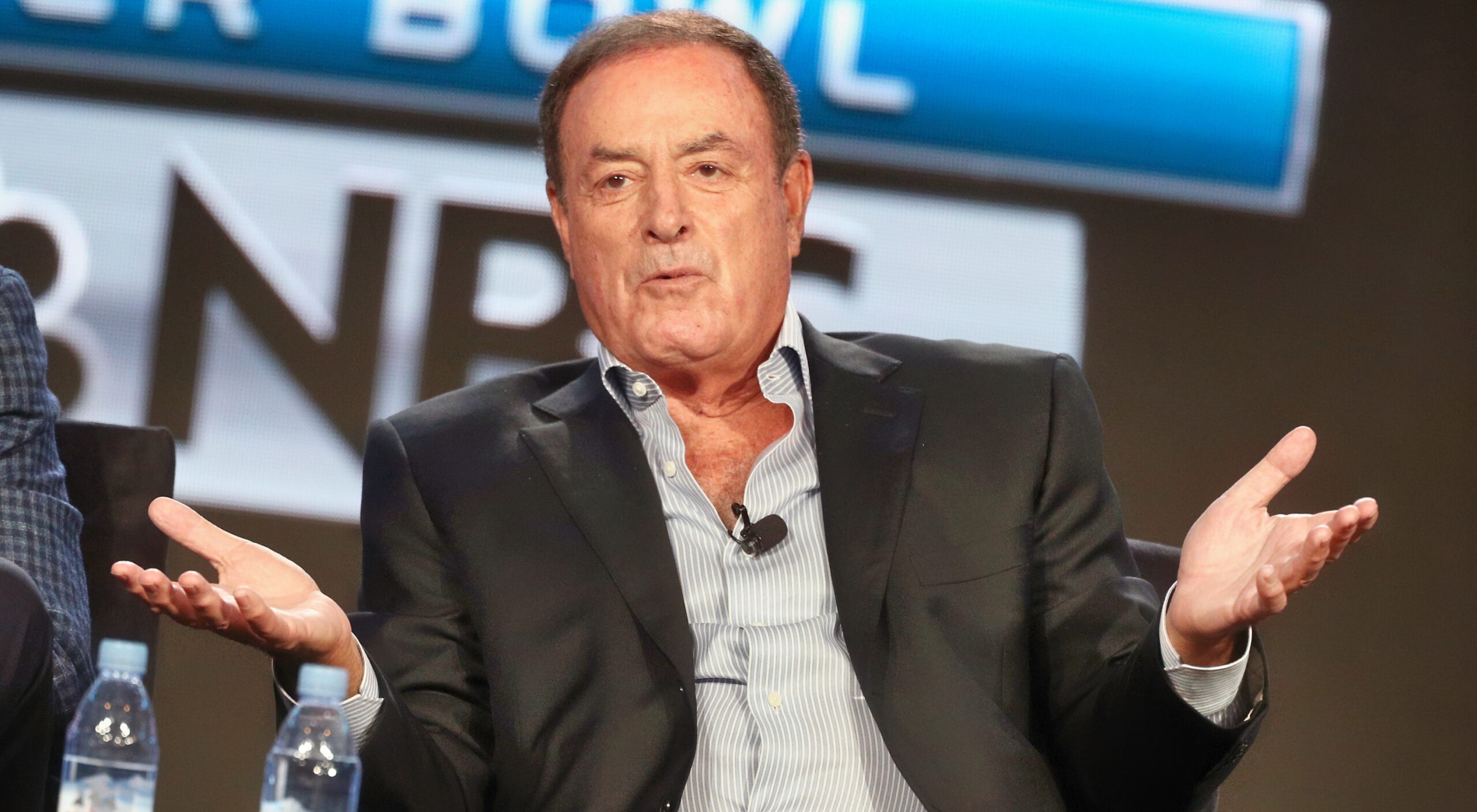 Al Michaels blasts critics of Chargers-Jaguars call