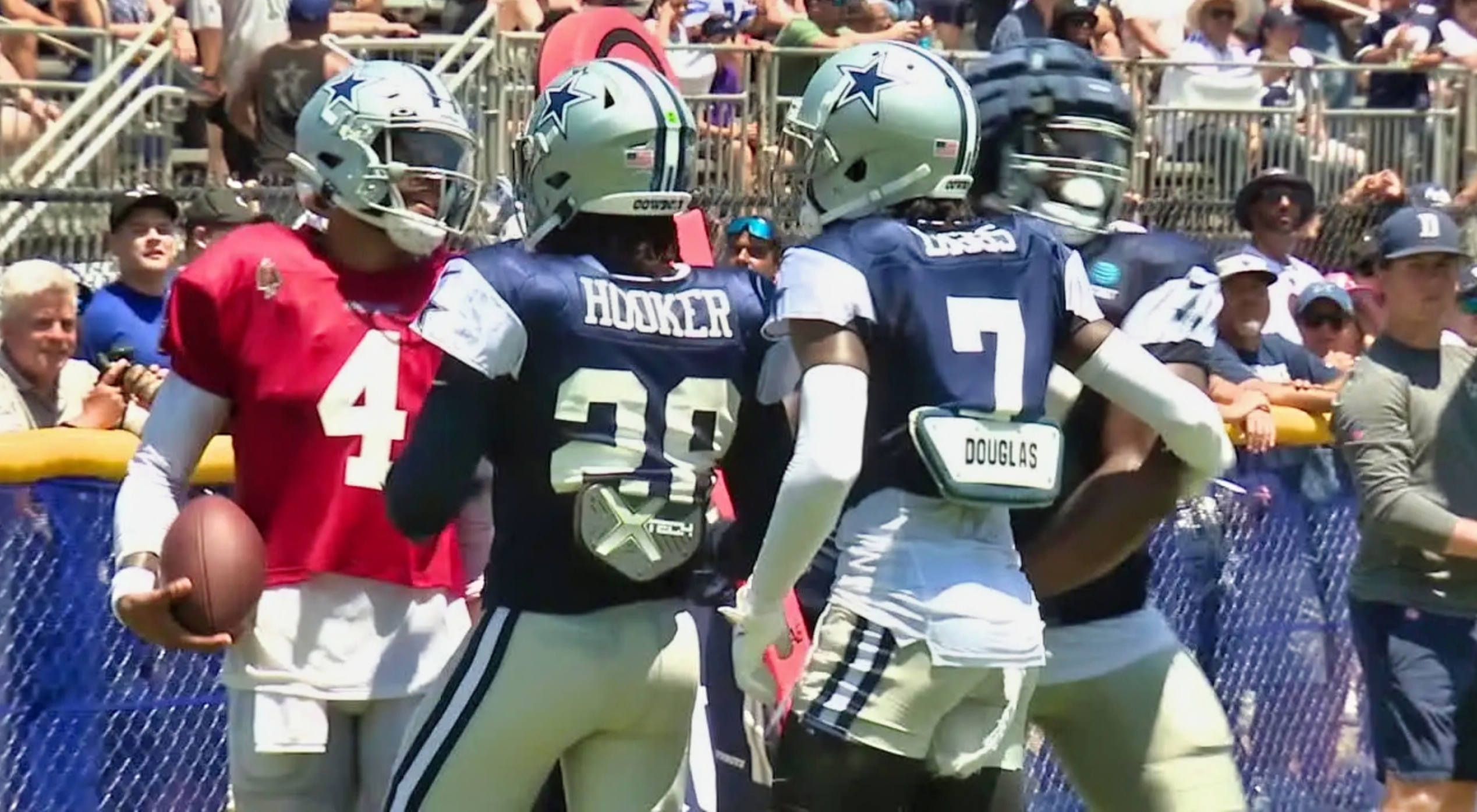 Trevon Diggs trash talks Dak Prescott at Cowboys practice