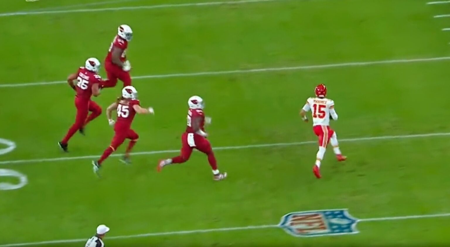 Patrick Mahomes' Latest Magical Pass Had Fans Going Crazy