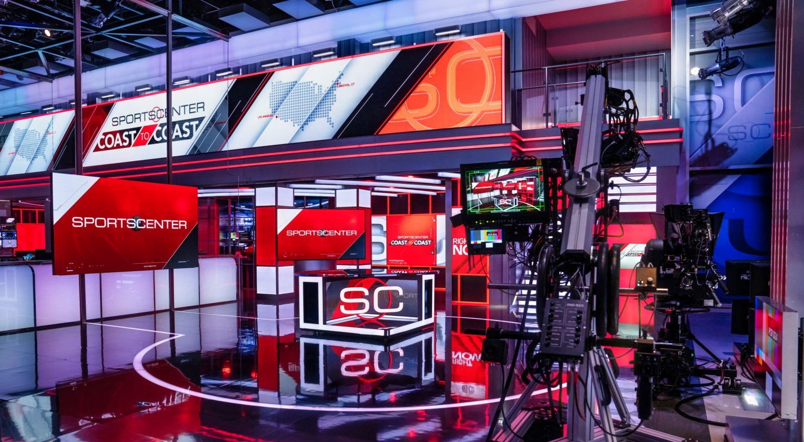 ESPN Reportedly Decides on Host for 'Monday Night Football