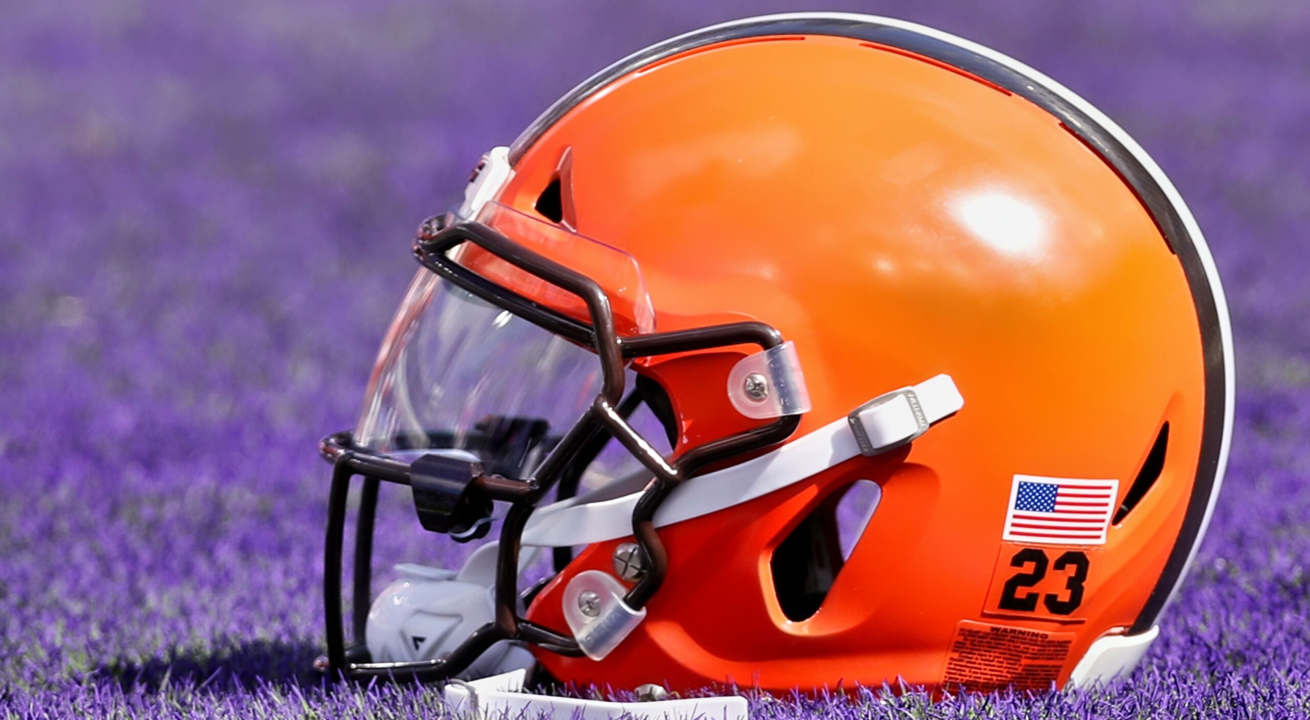 Ravens Rival Browns Sign RB Kareem Hunt to Replace Injured Nick Chubb -  Sports Illustrated Baltimore Ravens News, Analysis and More