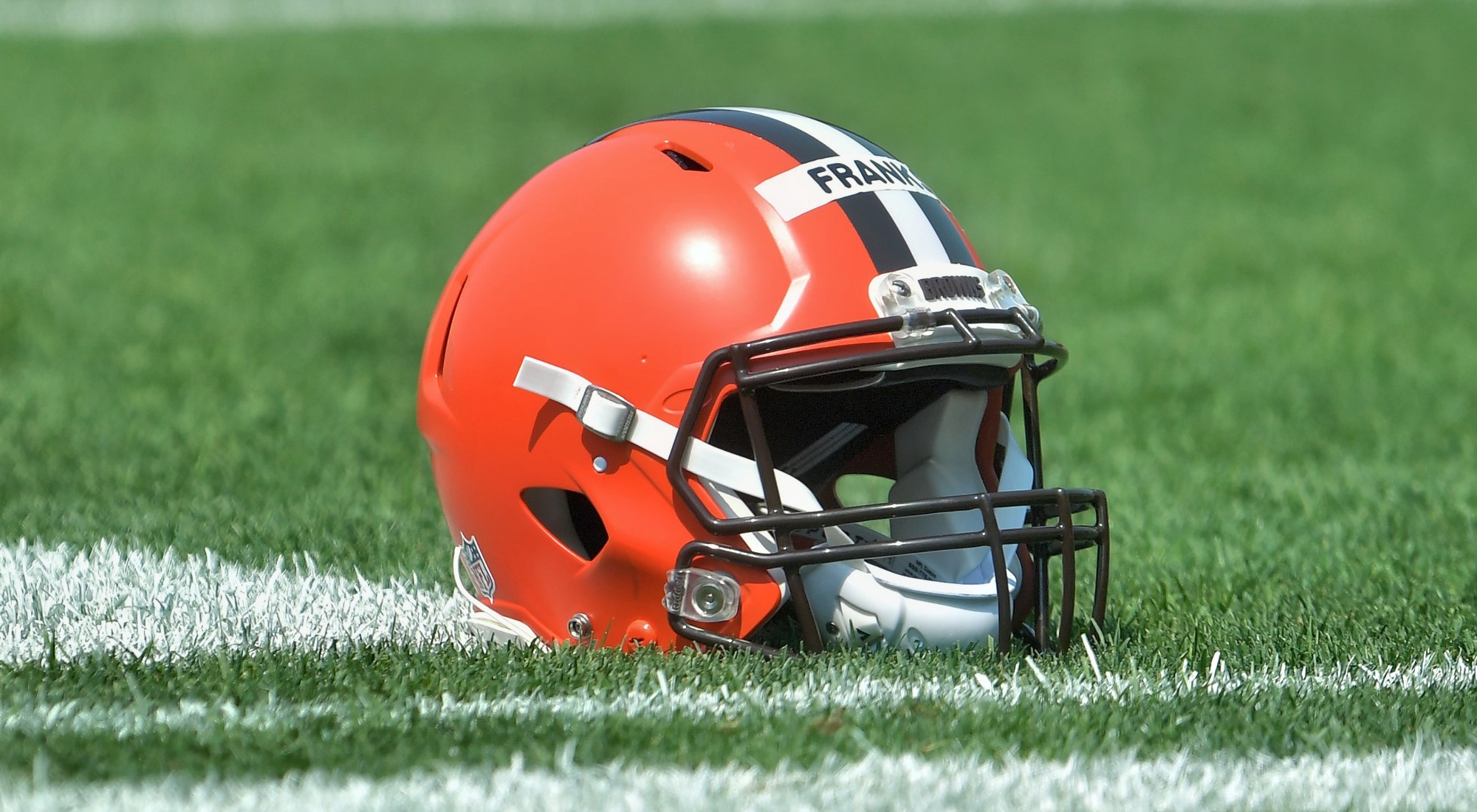 David Njoku injury: Browns TE suffers ankle injury in Week 7 vs. Ravens -  DraftKings Network