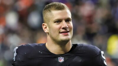 Carl Nassib in Raiders uniform