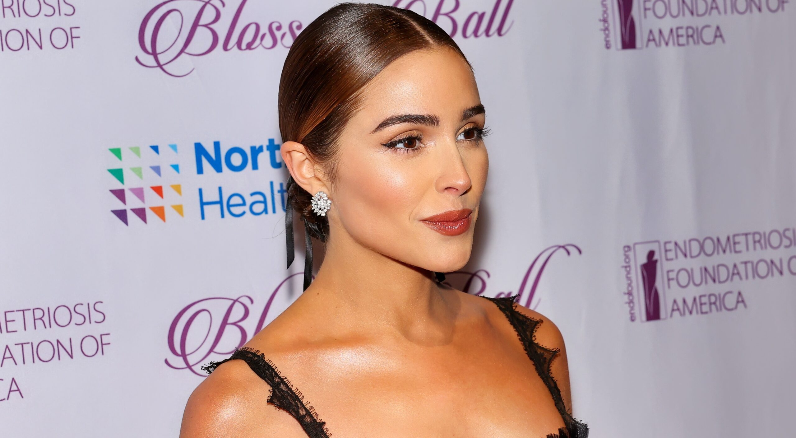 Olivia Culpo Shows Off Game-Day Style at 49ers-Cowboys Playoff Game -  Sports Illustrated Lifestyle