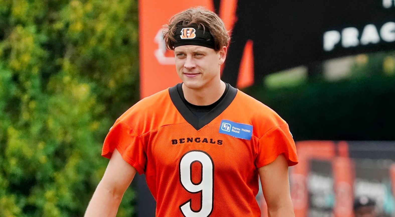 Report: Bengals HC Zac Taylor gives update on Joe Burrow status