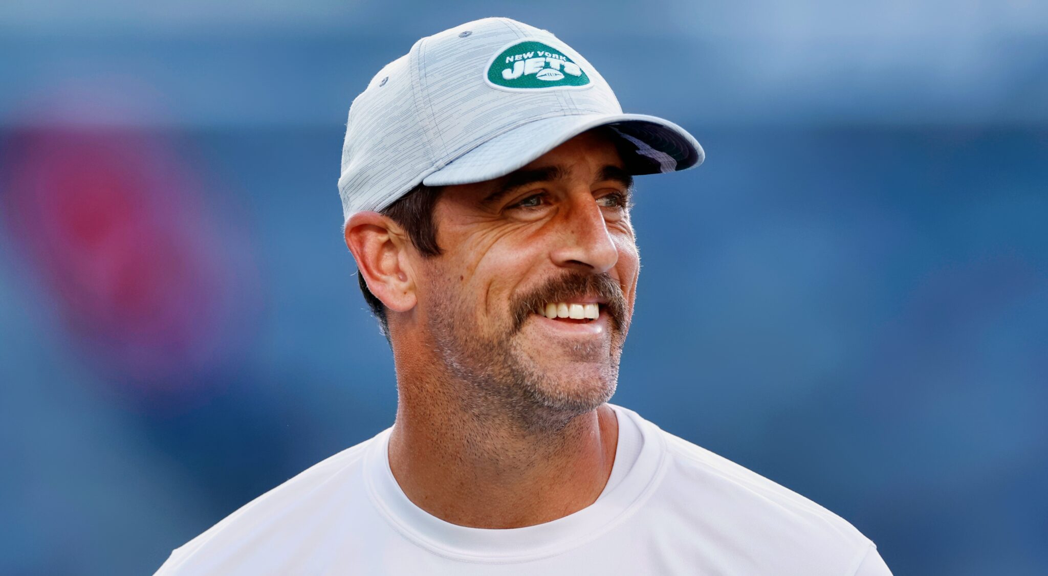 Aaron Rodgers Posts Photo From Hospital After Surgery