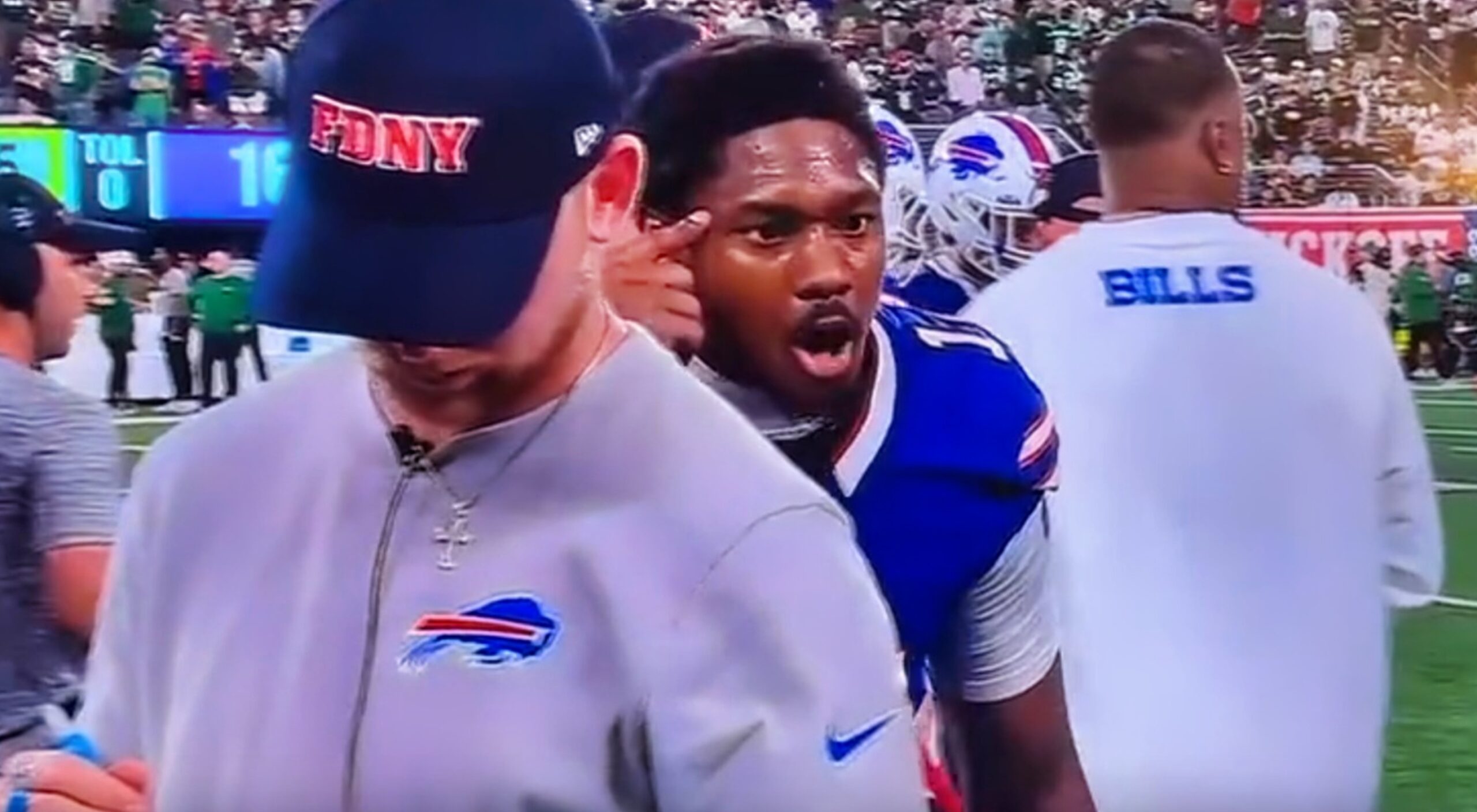 Watch: Stefon Diggs chirps at Josh Allen on sidelines of Bills