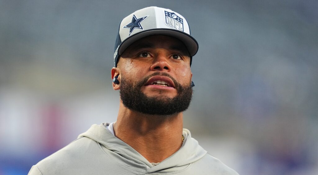 Da Prescott in Cowboys cap