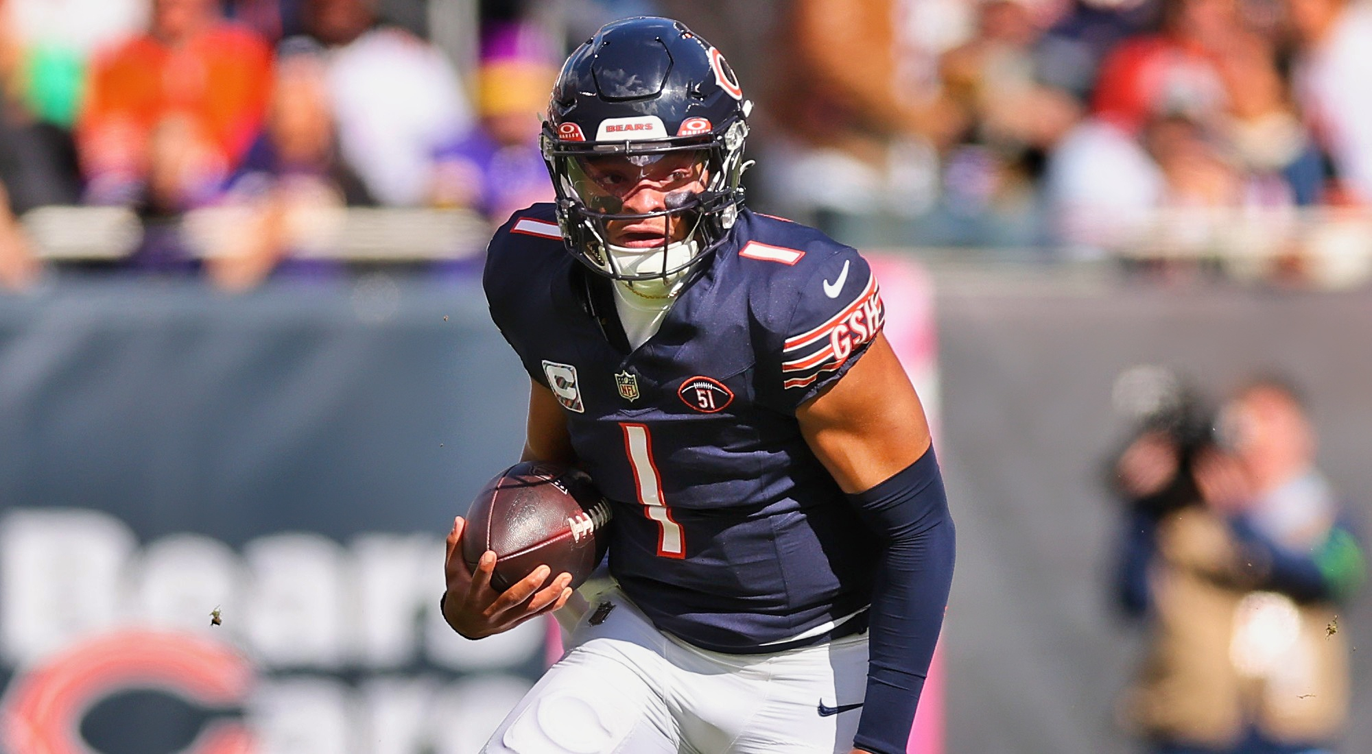 RUMOR: Bears To Trade Justin Fields And Tank For 2024 Draft