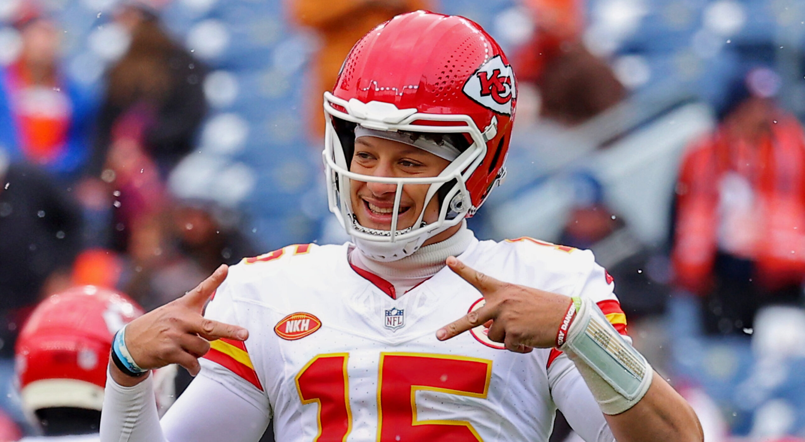 Fans Rip Patrick Mahomes & Chiefs After Losing To Broncos