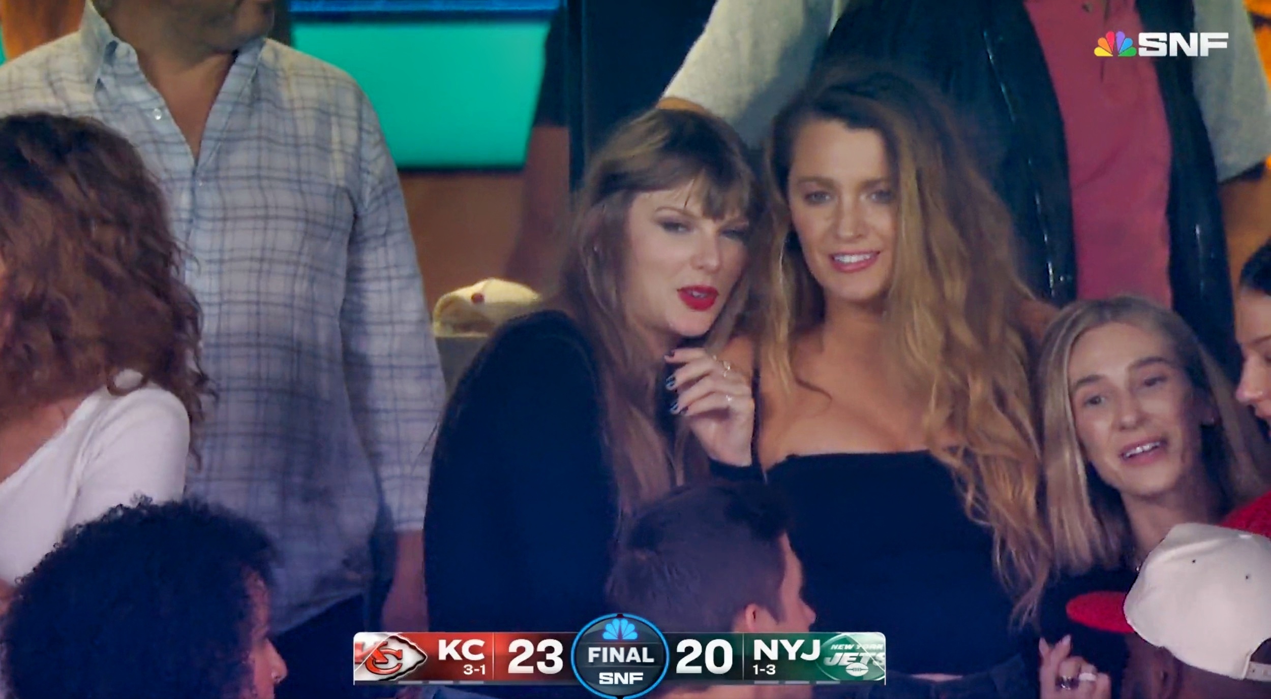 Fans Know What Taylor Swift Said To Blake Lively On Travis Kelce