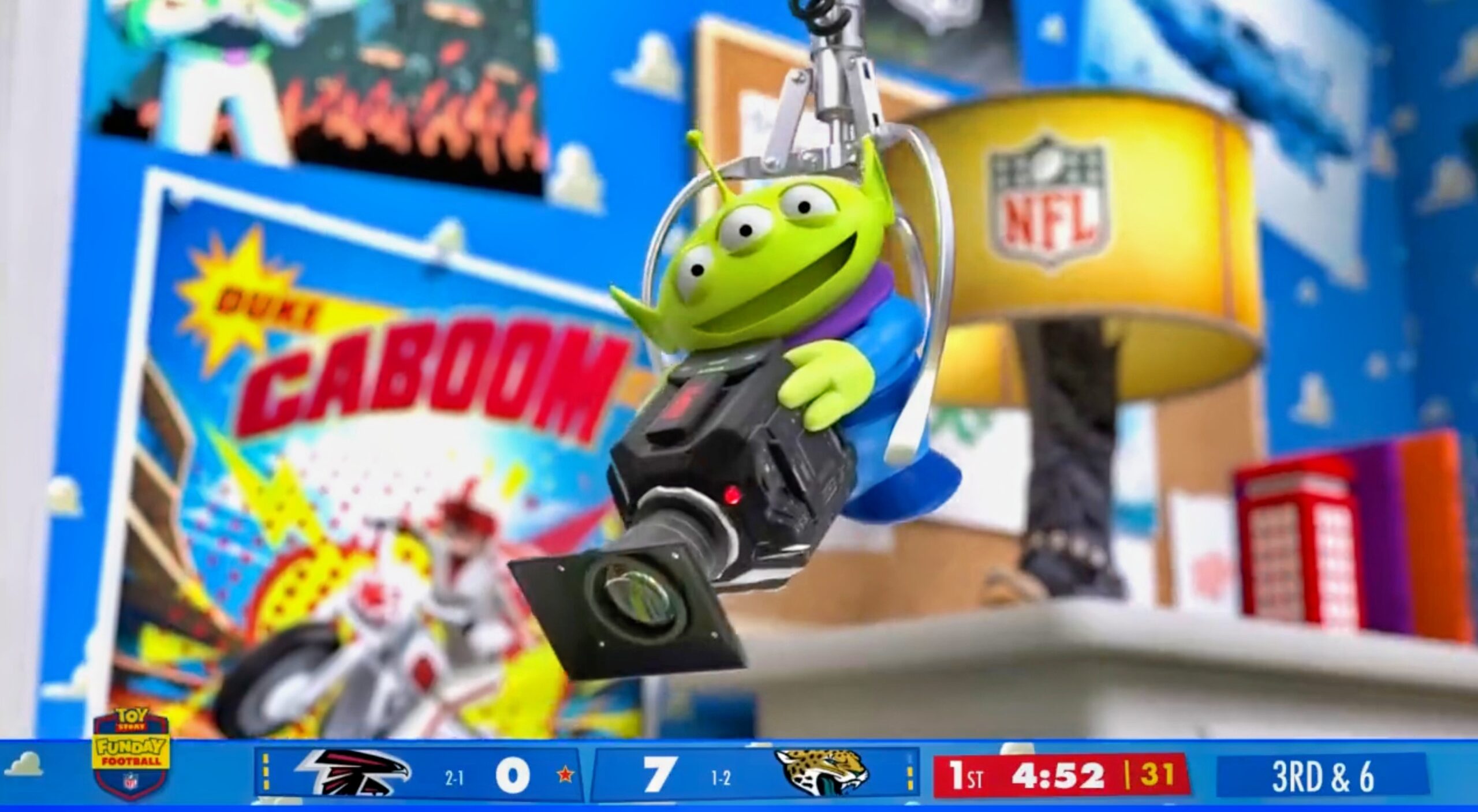 NFL Fans Loving The Toy Story "Alien Cam" For JagsFalcons