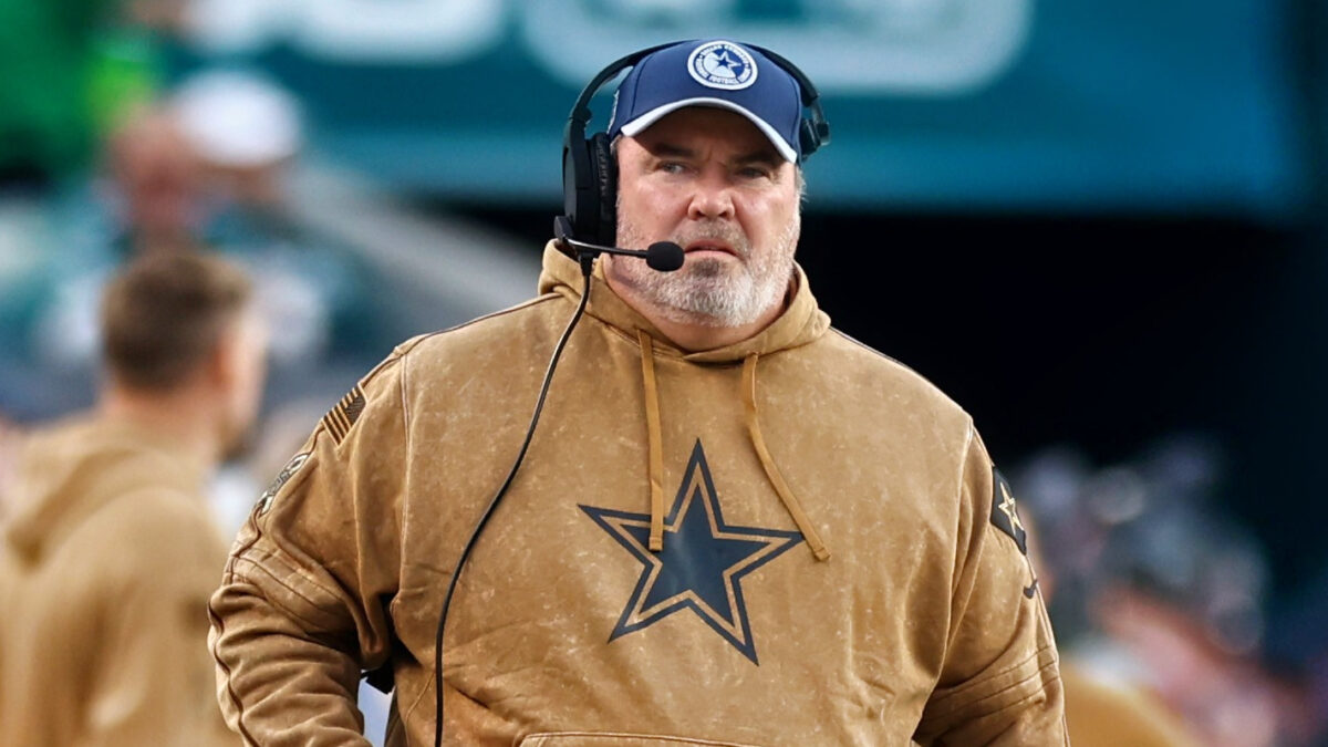 Mike McCarthy in beige Cowboys jacket