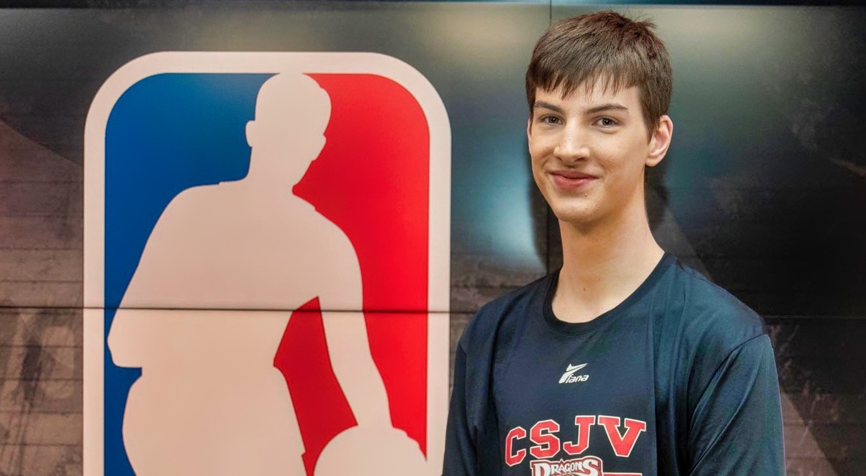 The Tallest Teen on Earth: Montreal basketball prospect Olivier