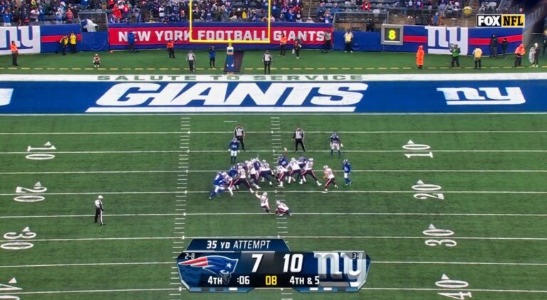 Chad Ryland taking field goal for Patriots