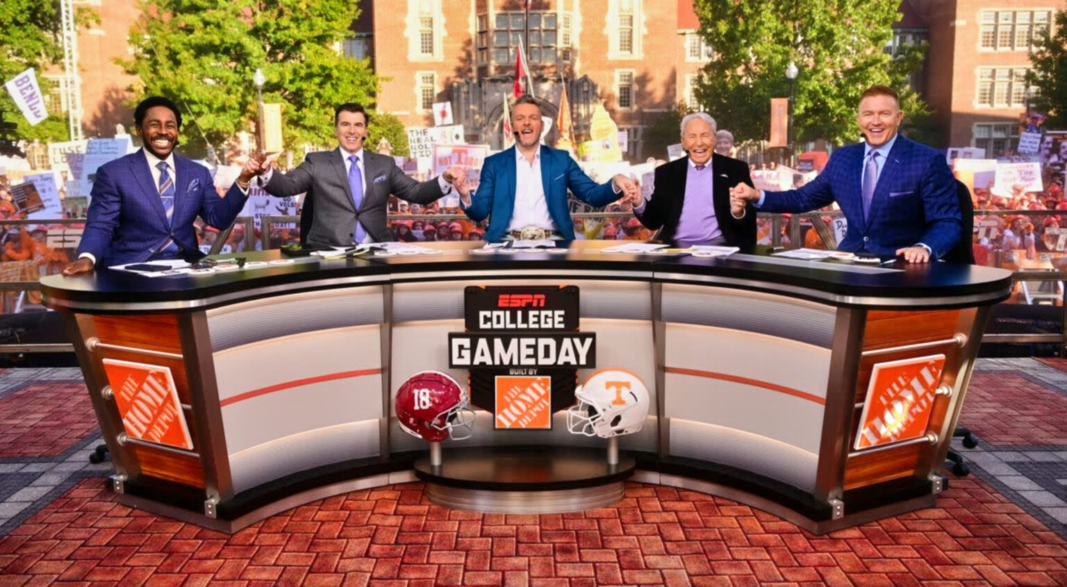 Fans Baffled By ESPN's 'College GameDay' Guest Picker