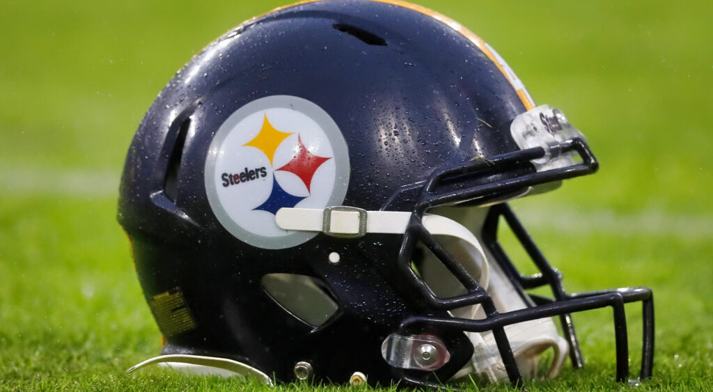 Steelers helmet