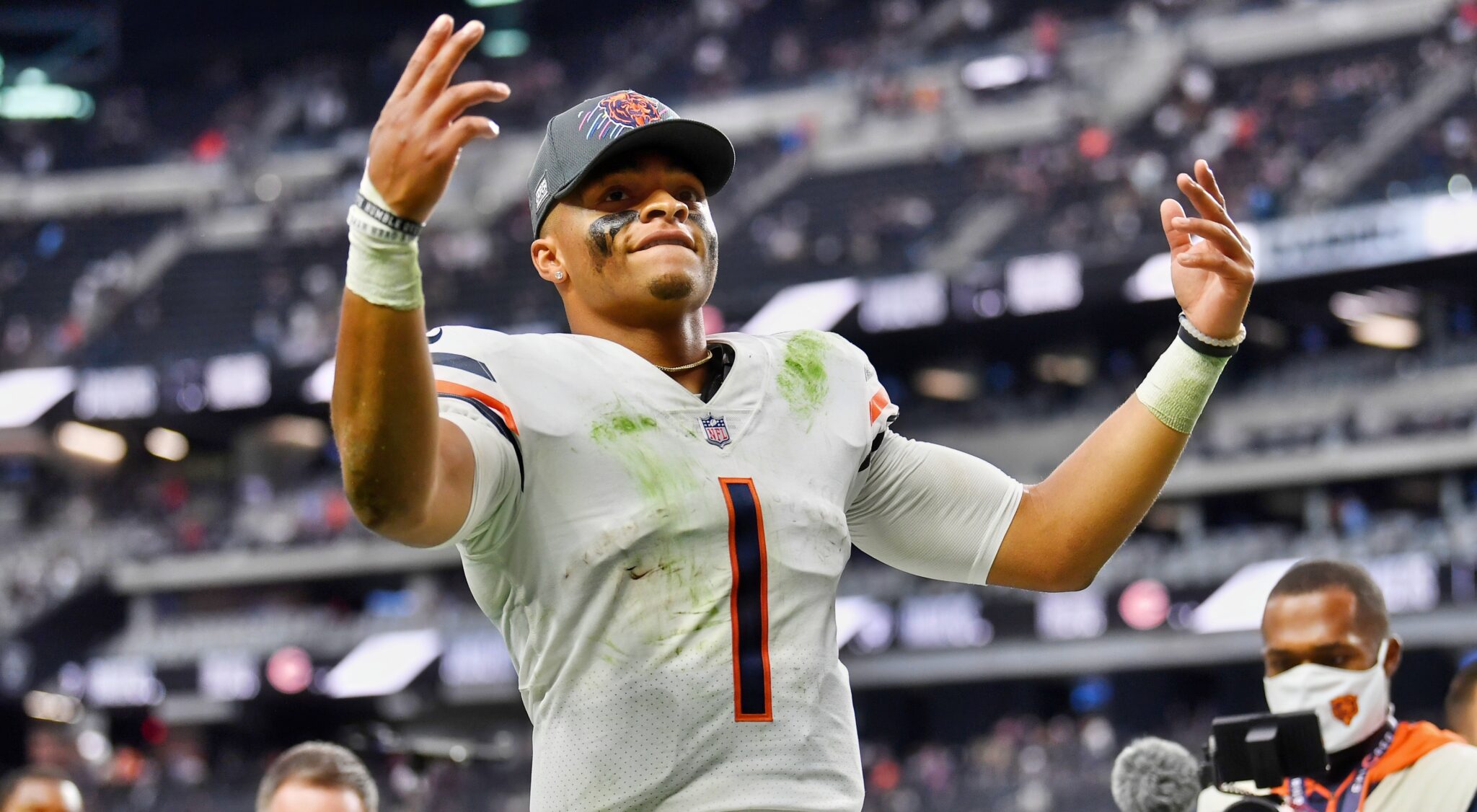 New Report Reveals Justin Fields' Trade Value If Bears Move Him