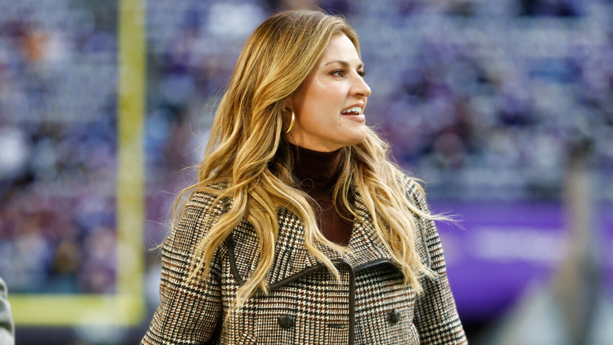 Erin Andrews: Get the Latest News on Erin Andrews Here