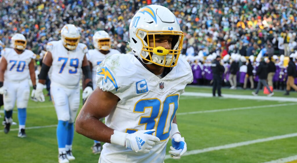 Austin Ekeler of Los Angeles Chargers jogging off field.