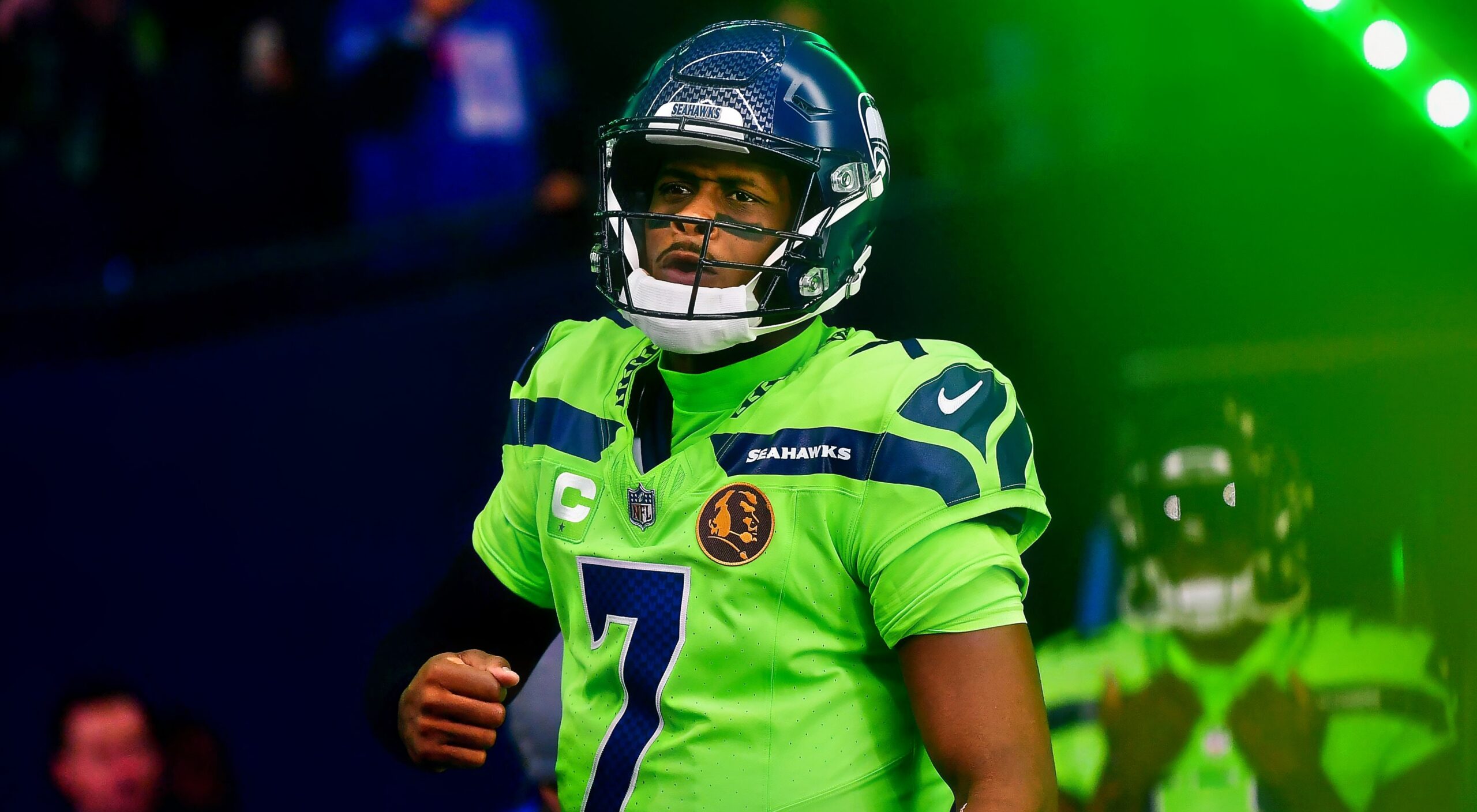 BREAKING: Seahawks Sign Veteran QB Amid Geno Smith Injury