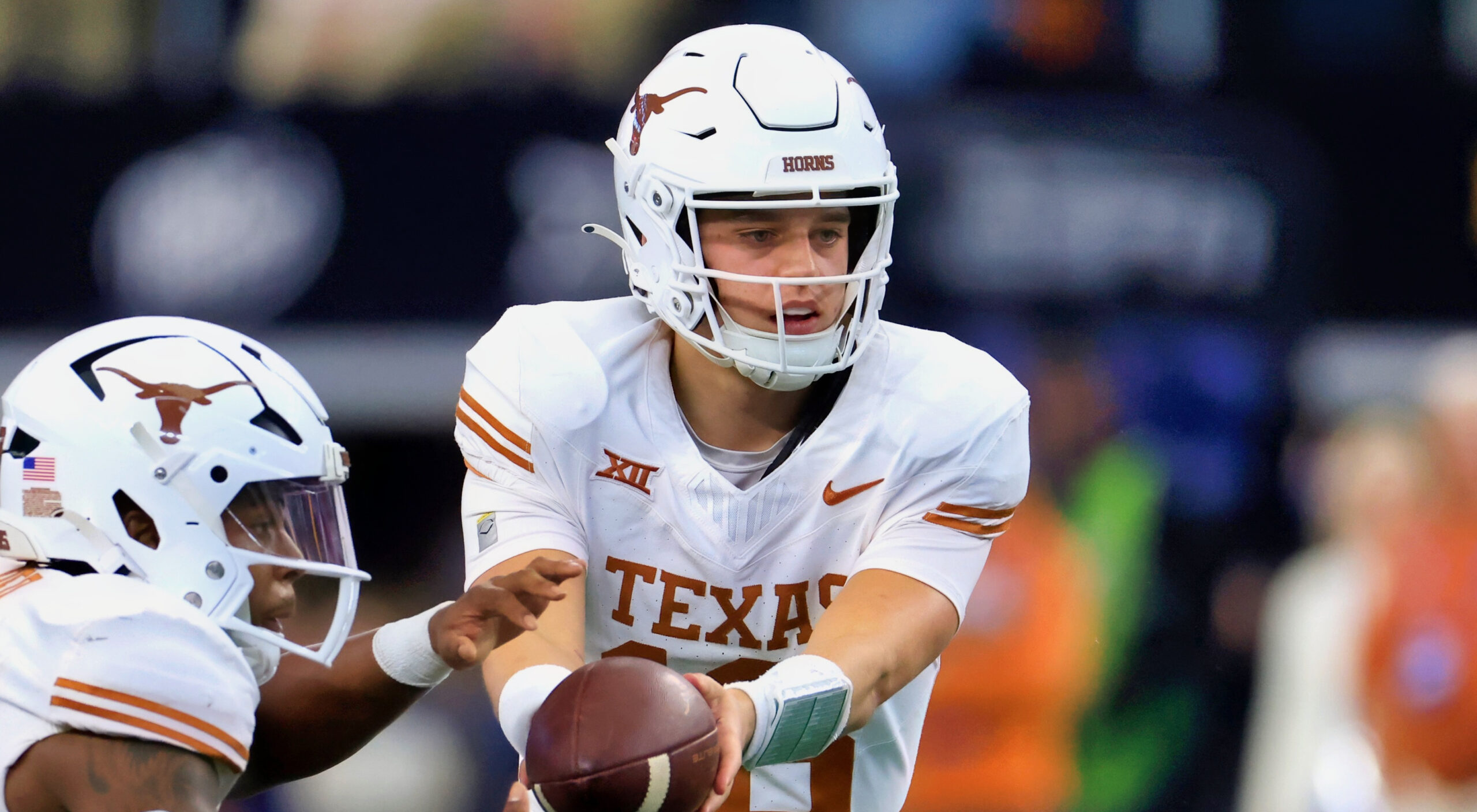 Texas OC Delivers Encouraging Update On Arch Manning