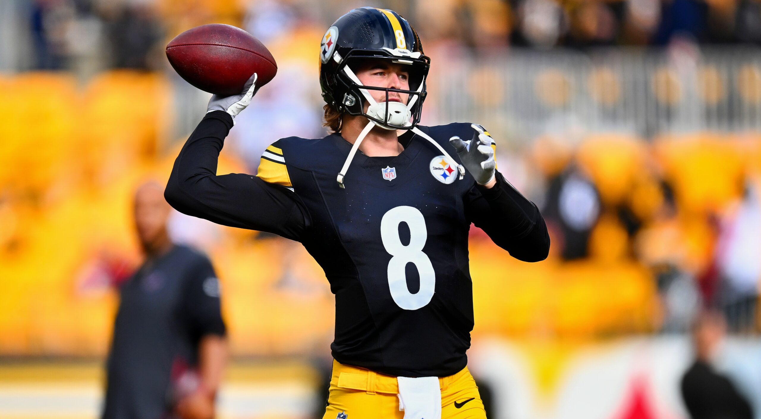 BREAKING Steelers Signing QB Amid Kenny Pickett Injury