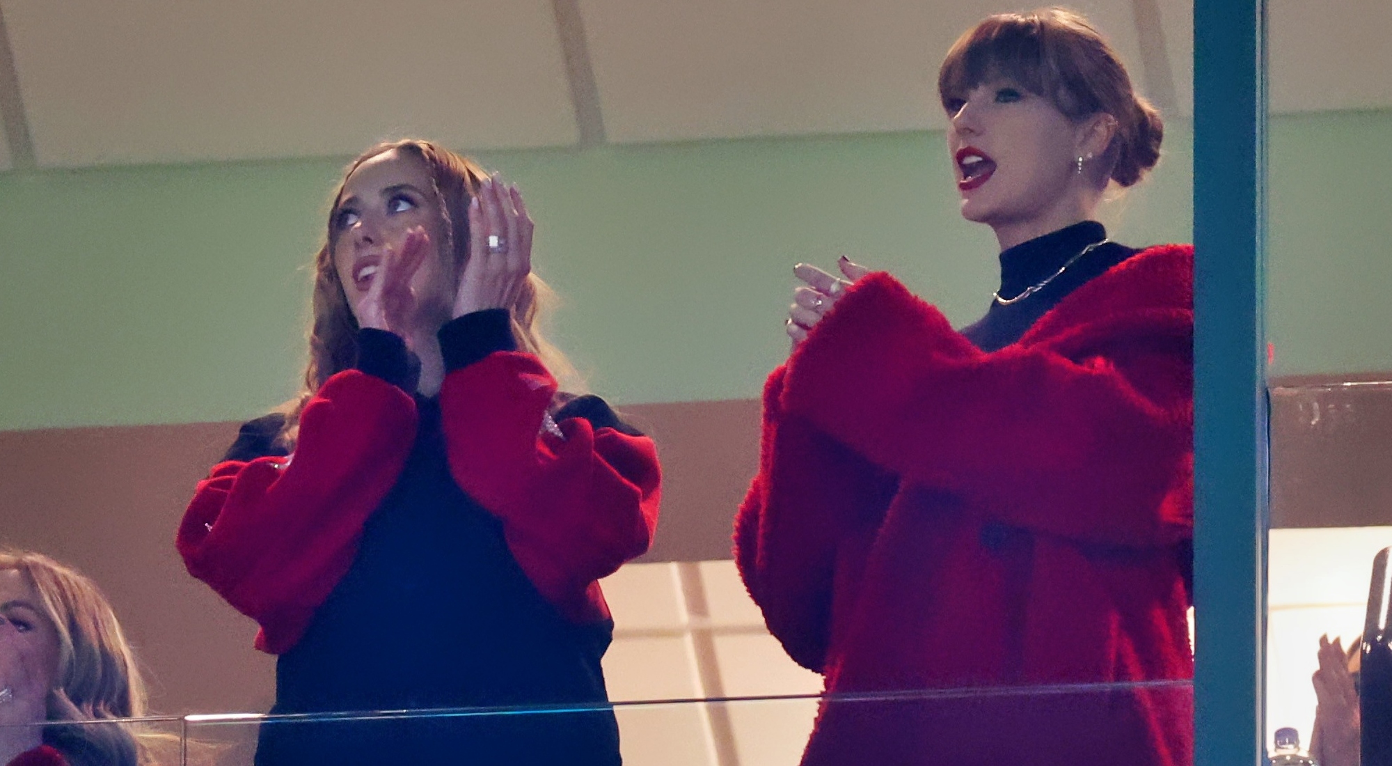 Taylor Swift Borrowed Item From Brittany Mahomes For Game