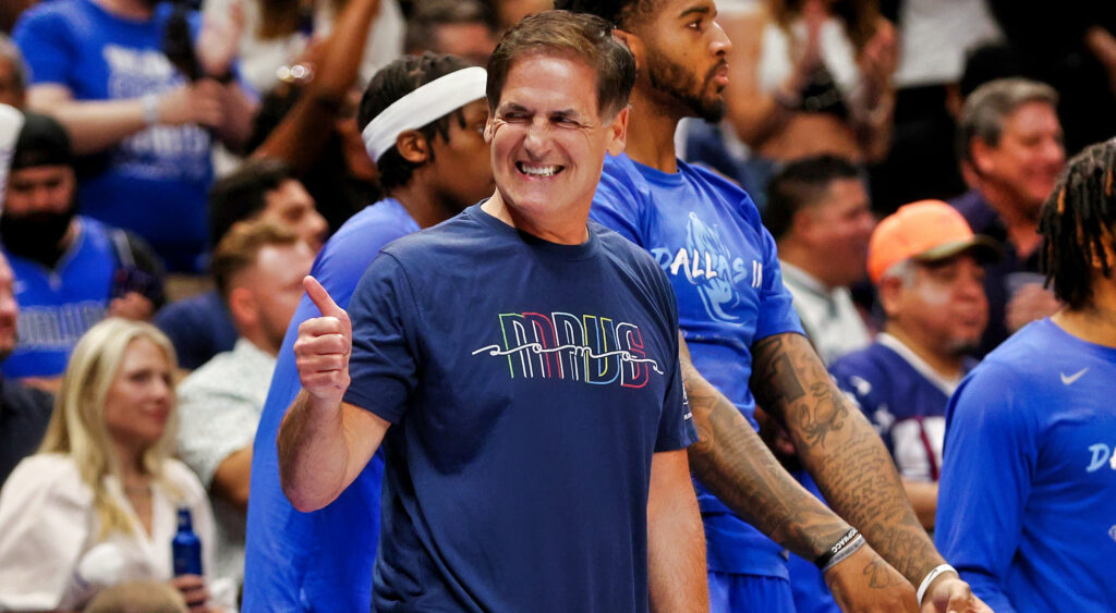 Mark Cuban holding a thumbs up