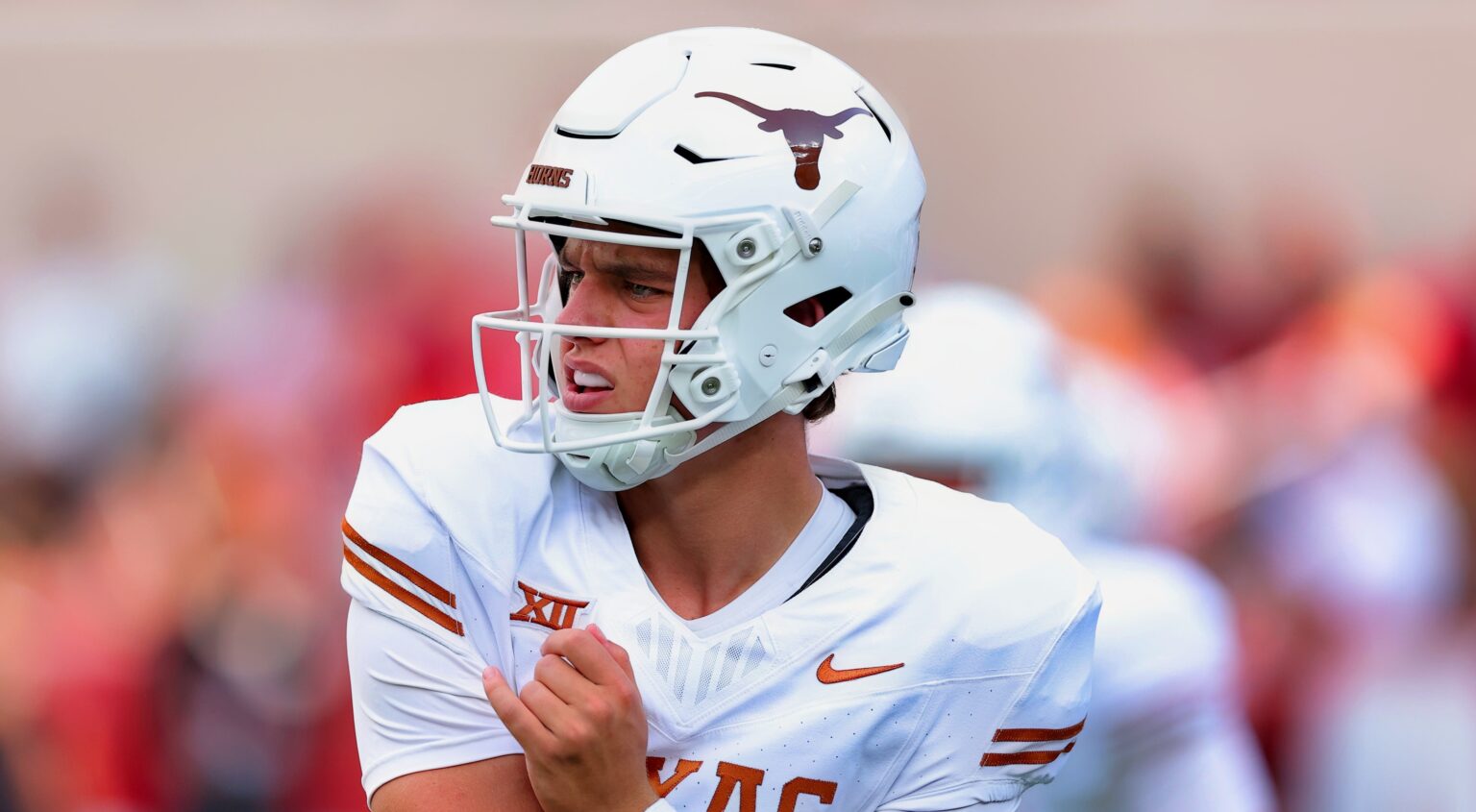 REPORT: New Favorite Emerges To Land Texas QB Arch Manning