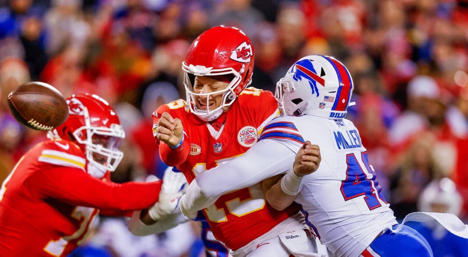 NFL Fans Are Going Wild Over Crazy Scenario For Chiefs Vs. Bills