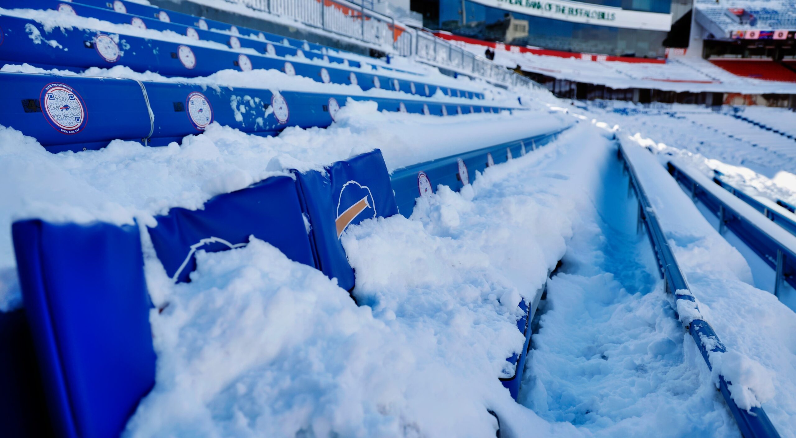 BREAKING: Buffalo Bracing For Snow Amid Lake-Effect Warning