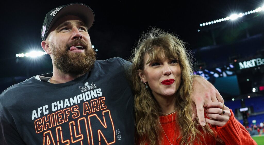 Travis Kelce and Taylor Swift hugging