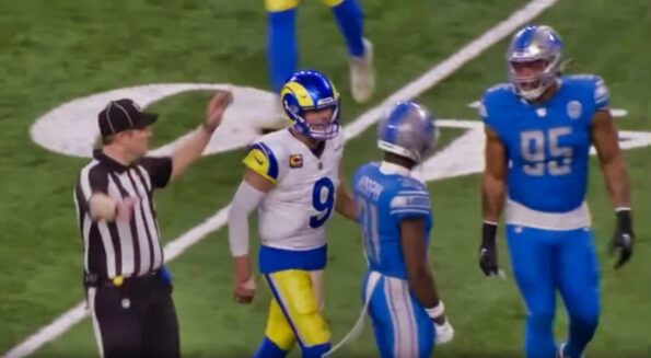 matt stafford talking to Lions player